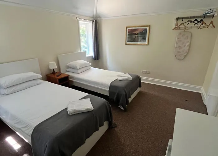 Tha Admirals Inn Guesthouse