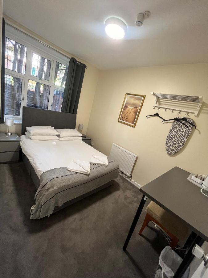The Admirals Guest house Bracknell