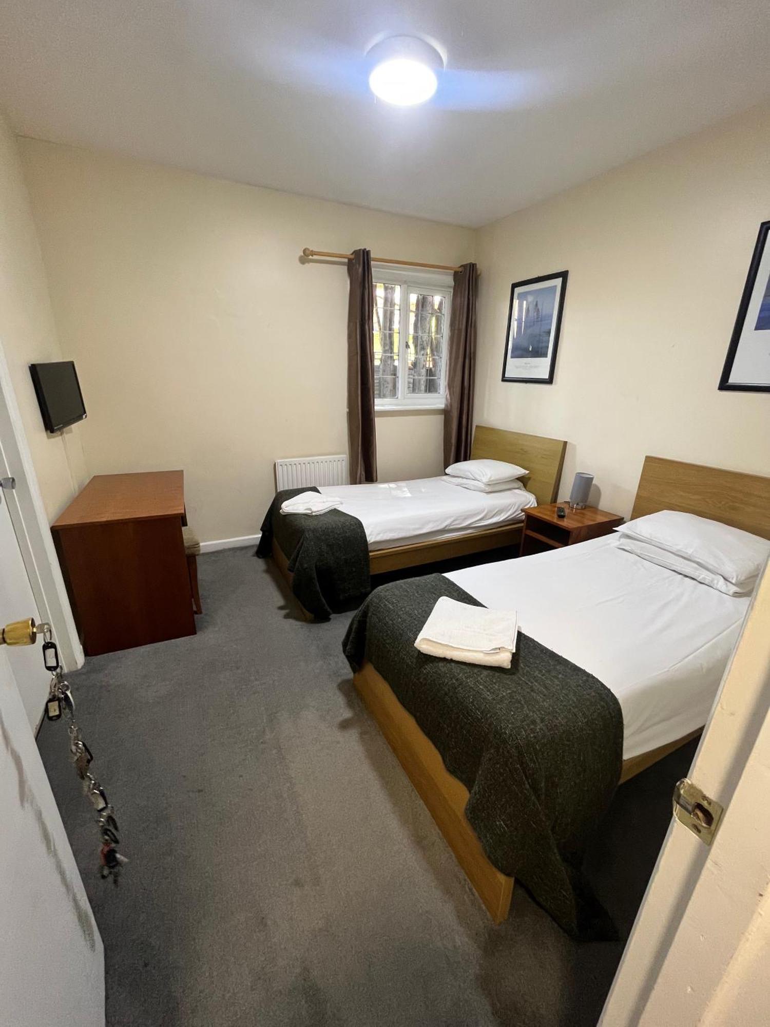 Guest house The Admirals Bracknell
